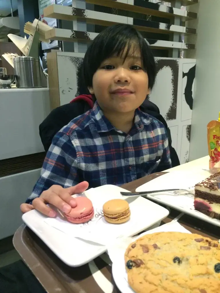 Mccaron, What's New at McDonald's?, child with macarons