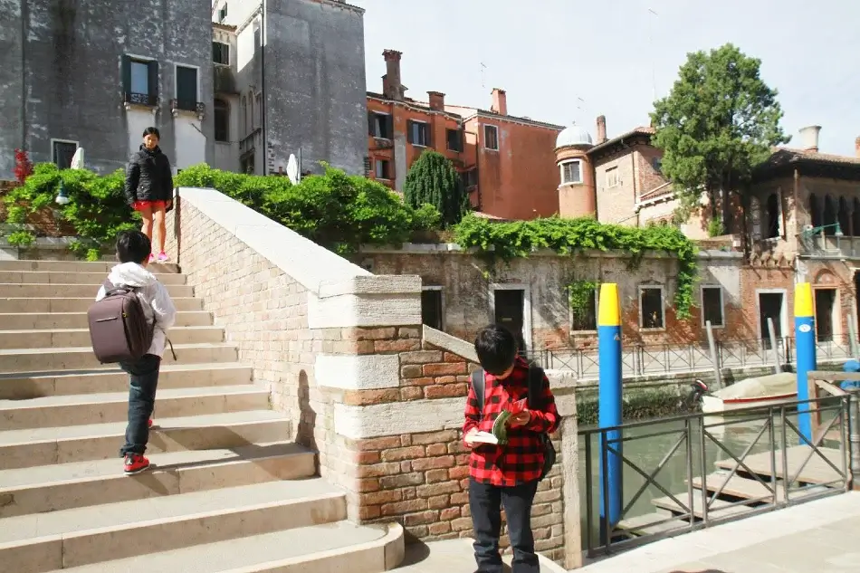 Exploring Venice With Kids : Cool-ish morning